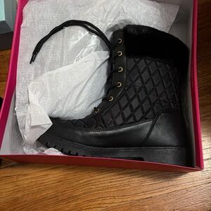 Elegant Black Quilted Women's Winter Boots